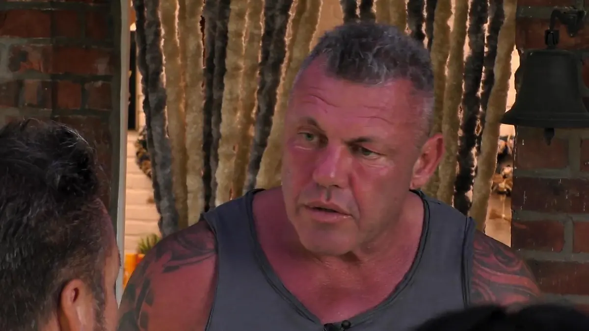 Andreas & Iris geraten wegen ihrer Vergangenheit aneinander Streit im „Sommerhaus der Stars“