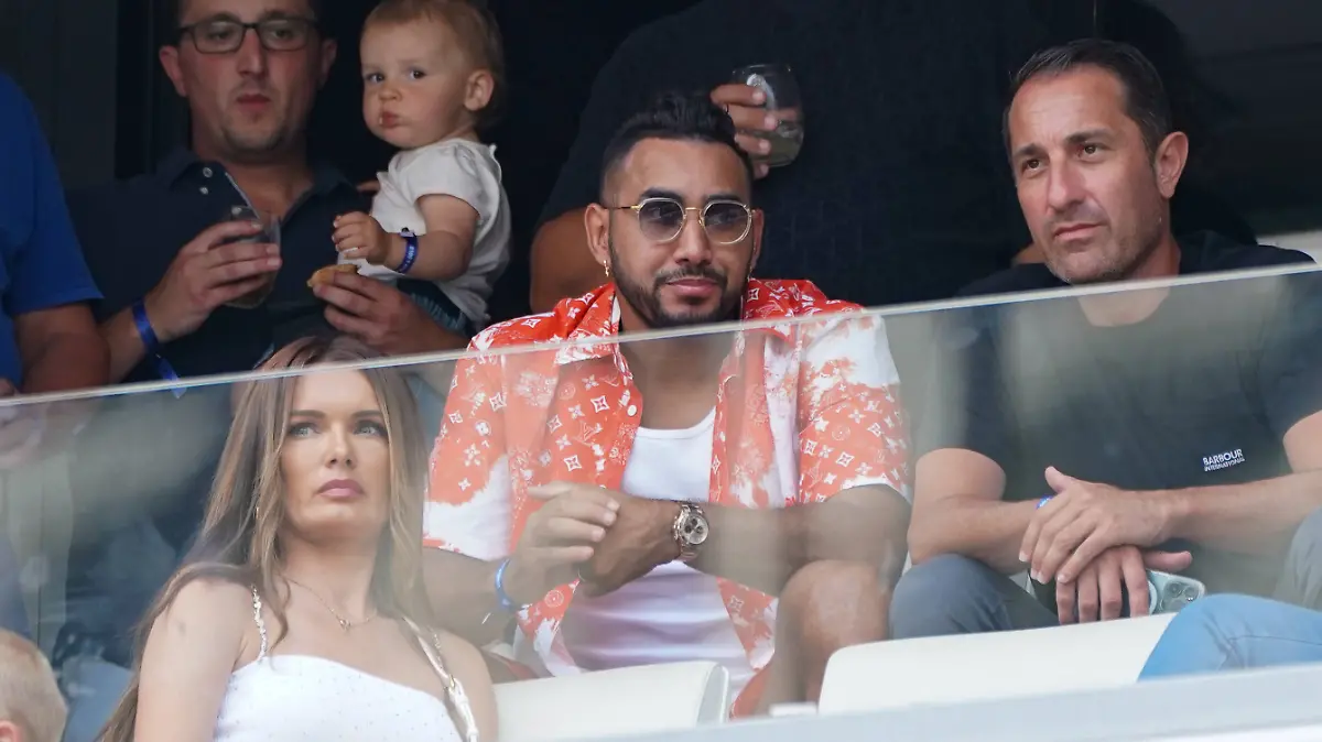 Dimitri Payet und seine Frau Ludivine im Stadion von Marseille