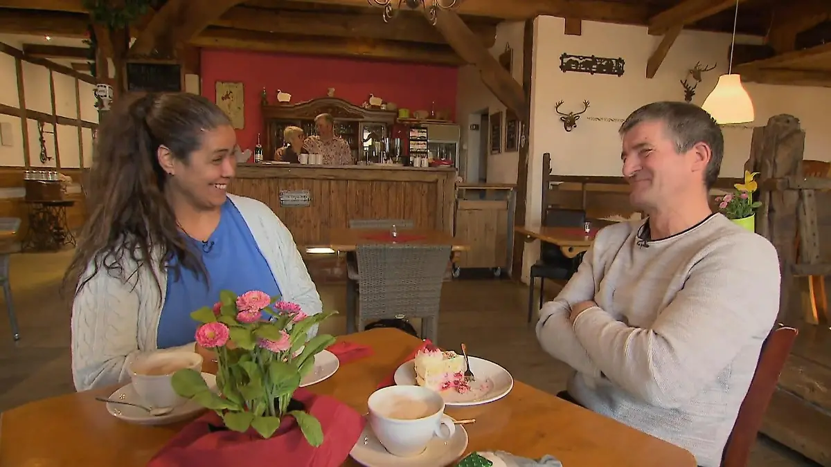 Bauer Konrad hat ein Date bei Iris und Uwe Abel Neuer Anlauf nach Liebespleite