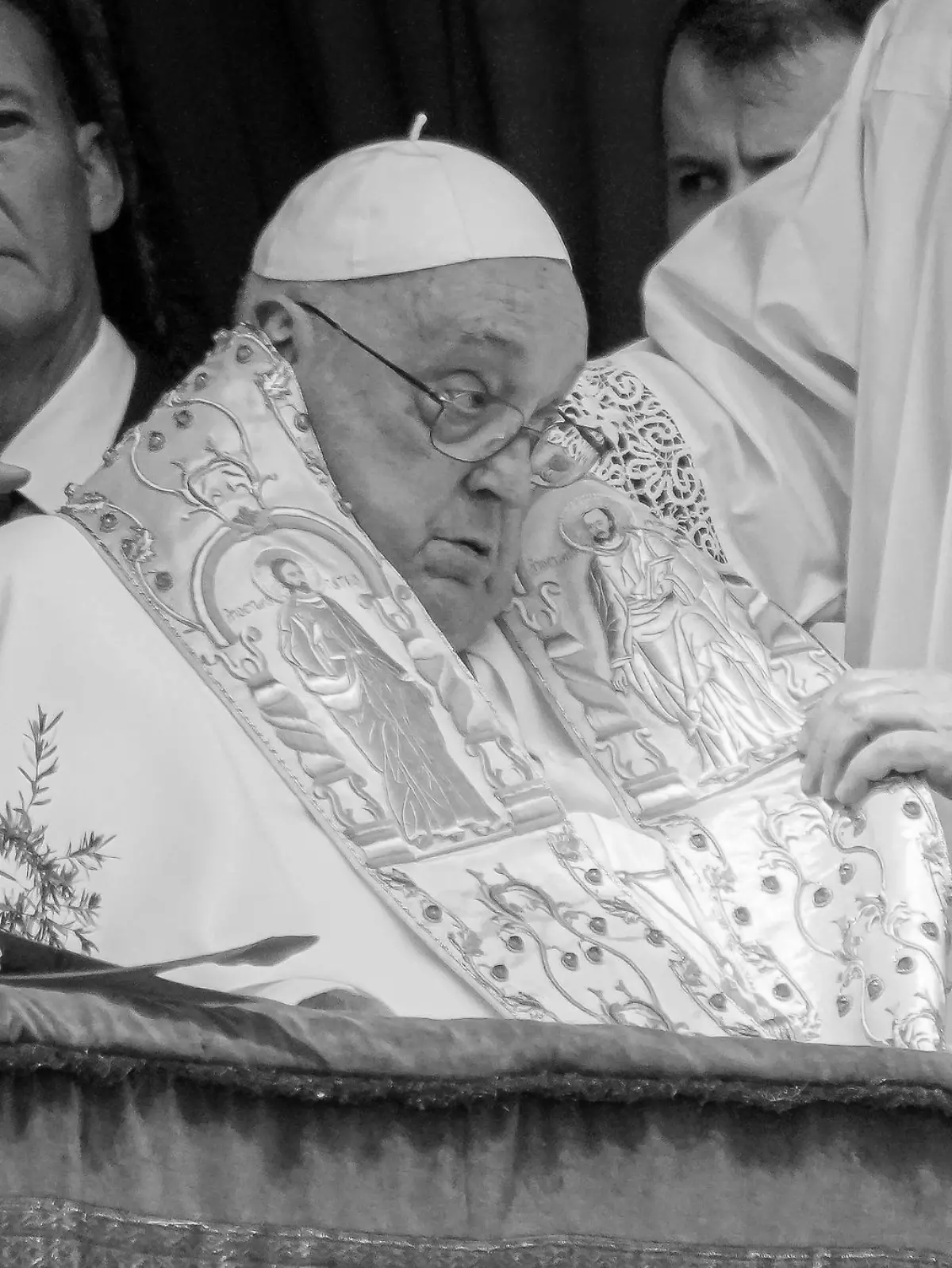 Papst Franziskus hatte im Frühjahr mit einer lebensgefährlichen Lungenentzündung insgesamt 38 Tage im Krankenhaus gelegen.