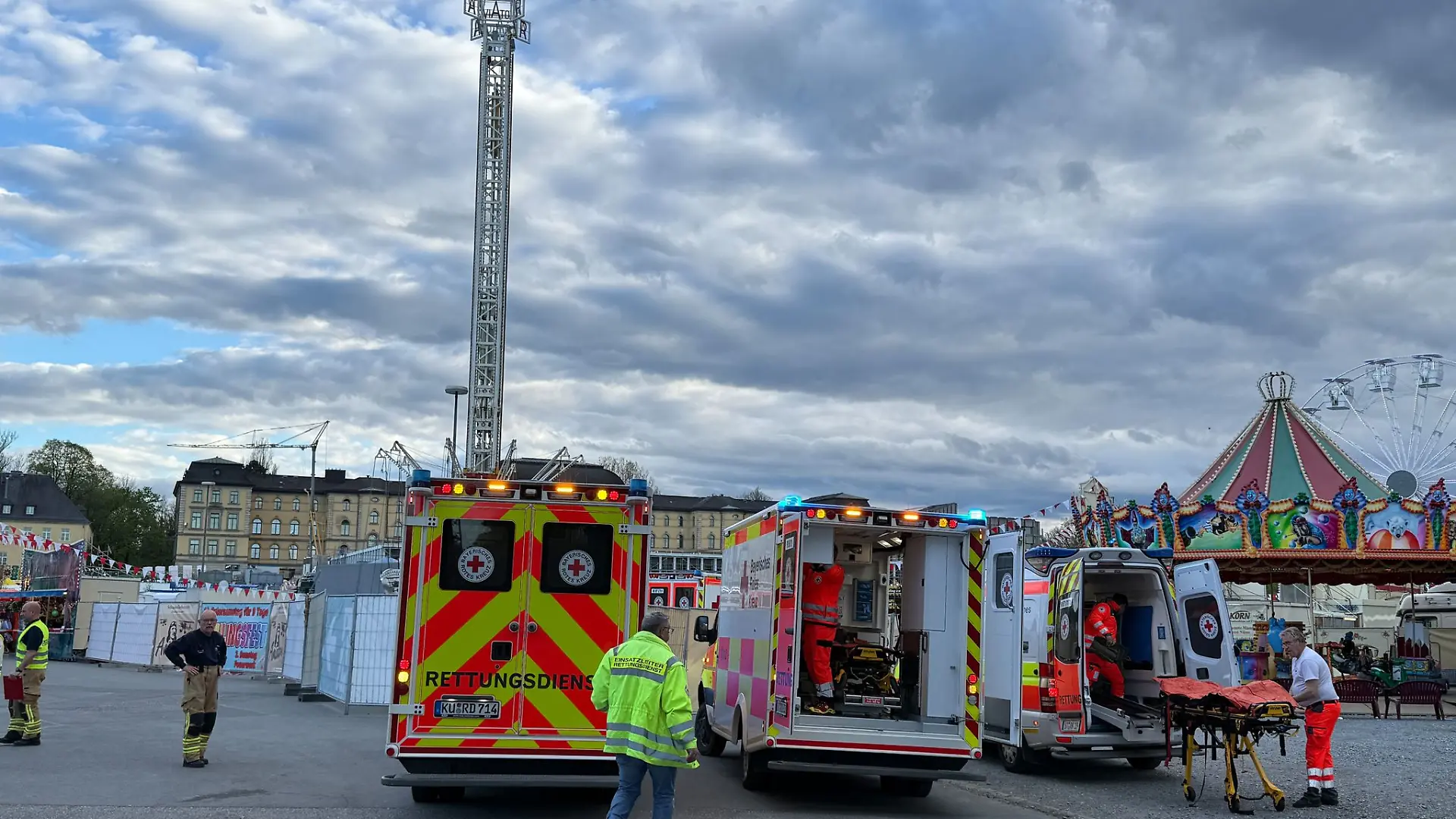 Auf dem Volksfest in Bayreuth ist es am Abend zu einem Unfall gekommen.
