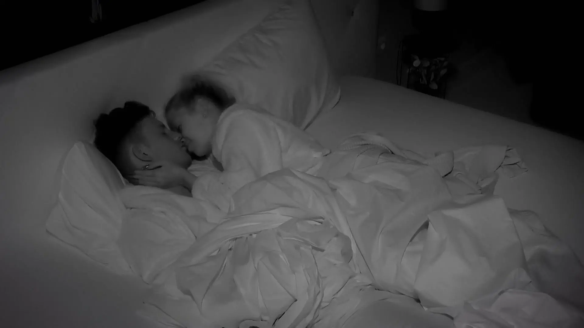 Nutzt Max Georgias Gefühle eiskalt aus? Sex bei "Ex on the Beach"