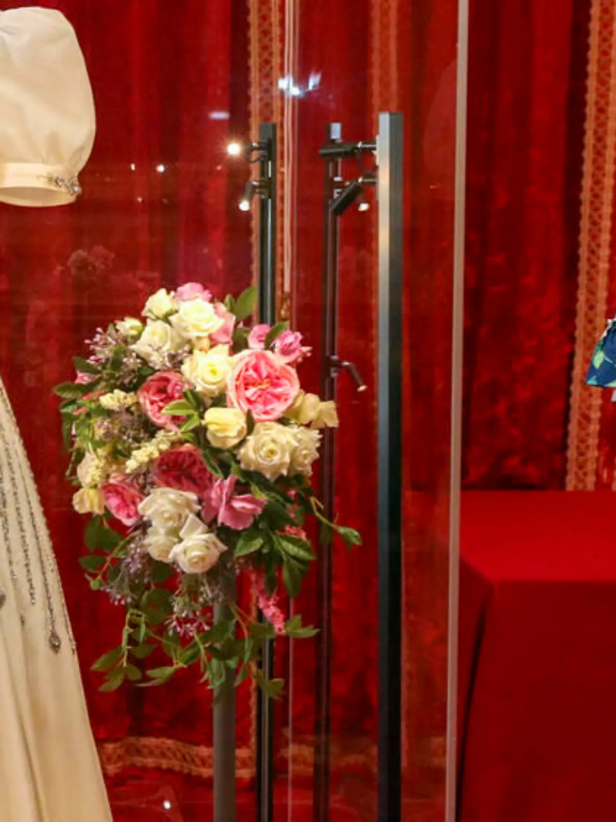 Prinzessin Beatrice gibt Startschuss für ihre Brautkleid-Ausstellung