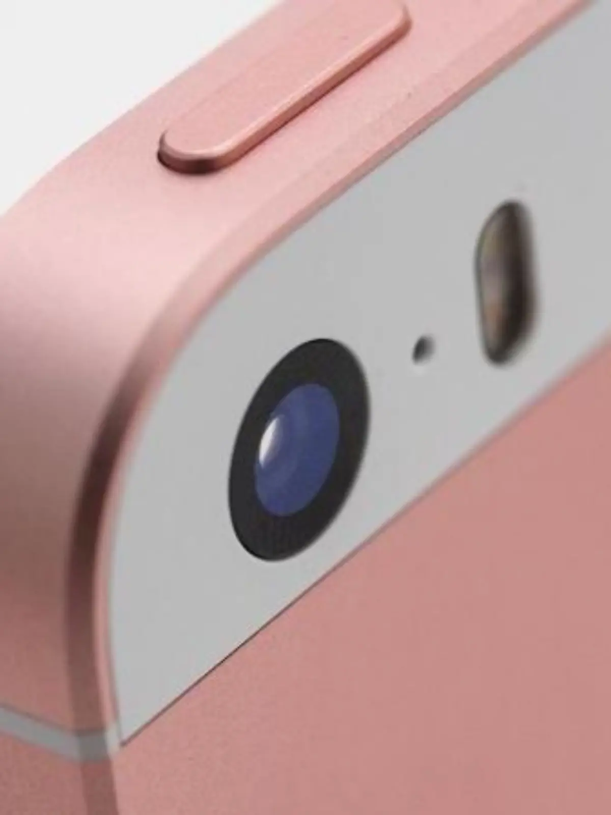 Im Inneren des iPhone SE steckt weitgehend die gleiche Technik wie im aktuellen 6s. Auch die Kamera wurde übernommen. Foto: Andrea Warnecke
