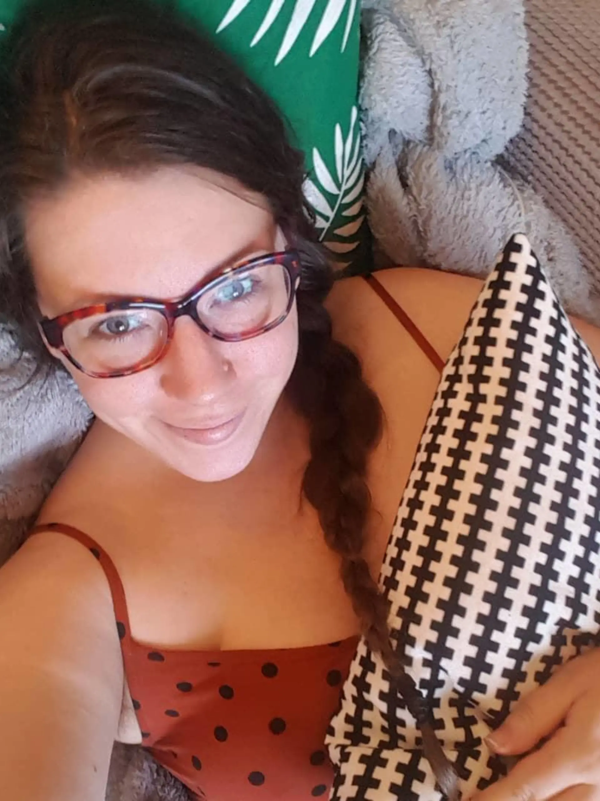 Hannah Shewan Stevans im Bett