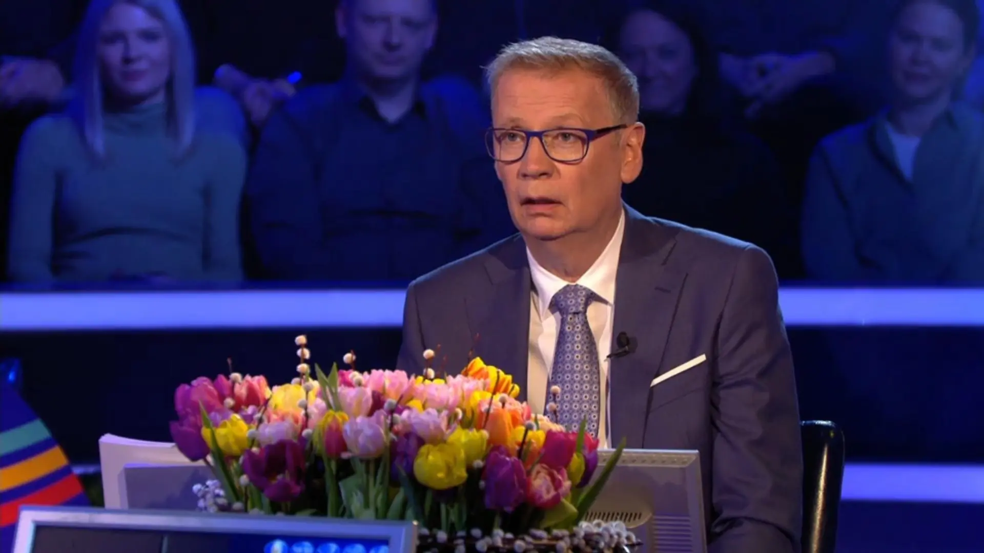 Günther Jauch wundert sich, dass Kandidatin 3 Jahre für den Führerschein gebraucht hat.