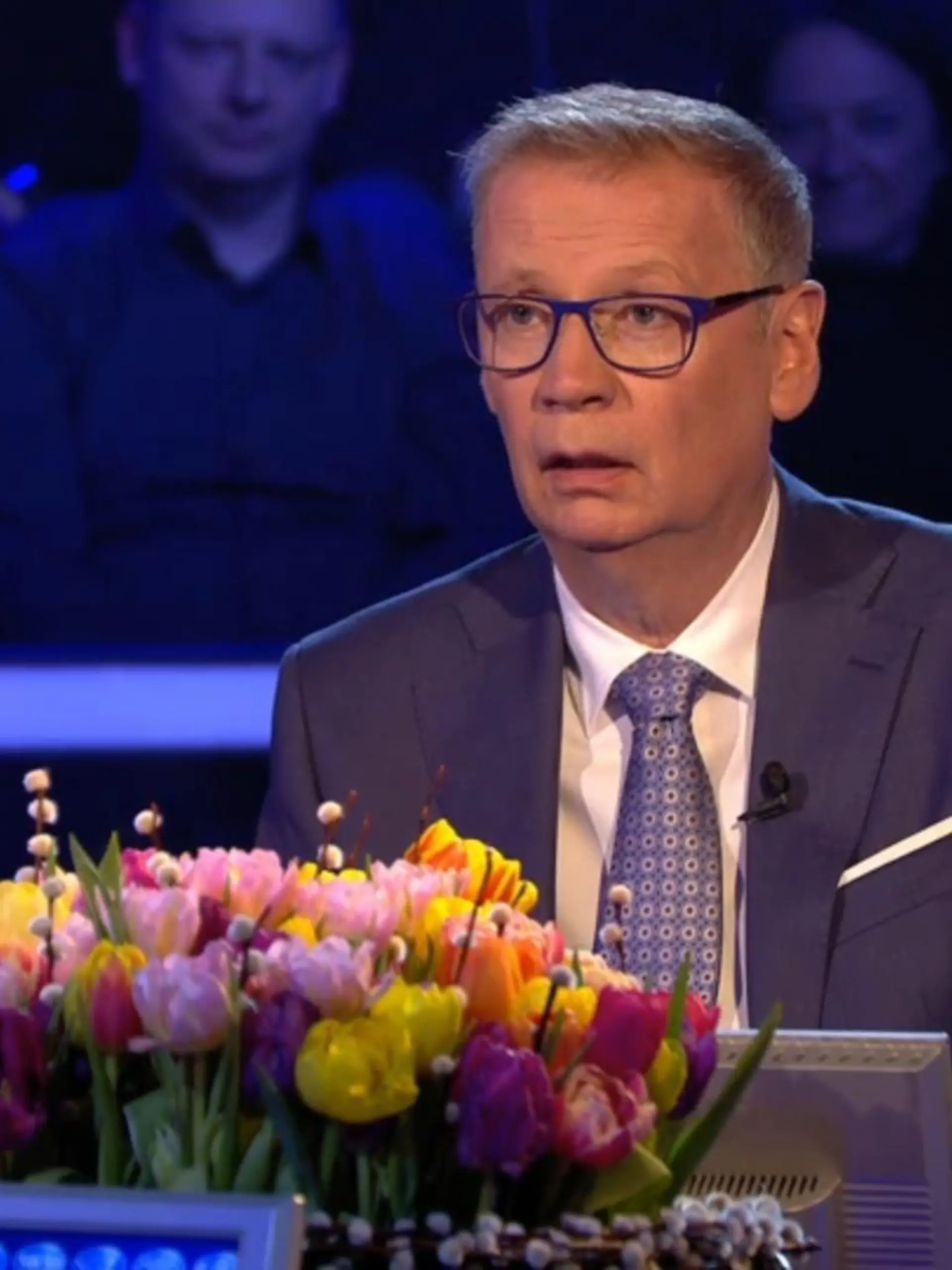 Günther Jauch wundert sich, dass Kandidatin 3 Jahre für den Führerschein gebraucht hat.
