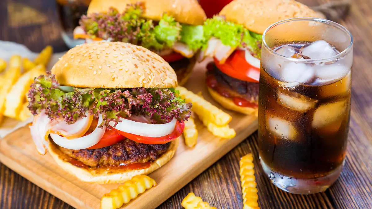 Hamburgers, french fries and cola. fast food