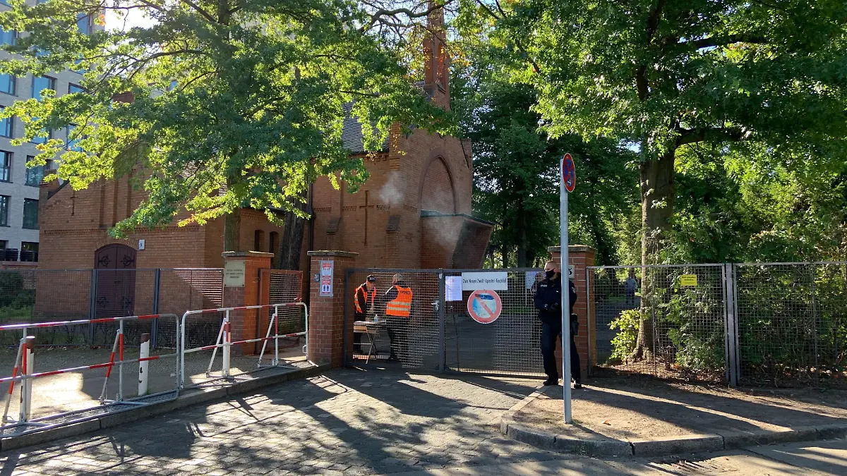 Nazmie Abou-Chaker wird auf dem Neuen Zwölf Apostel Friedhof beerdigt