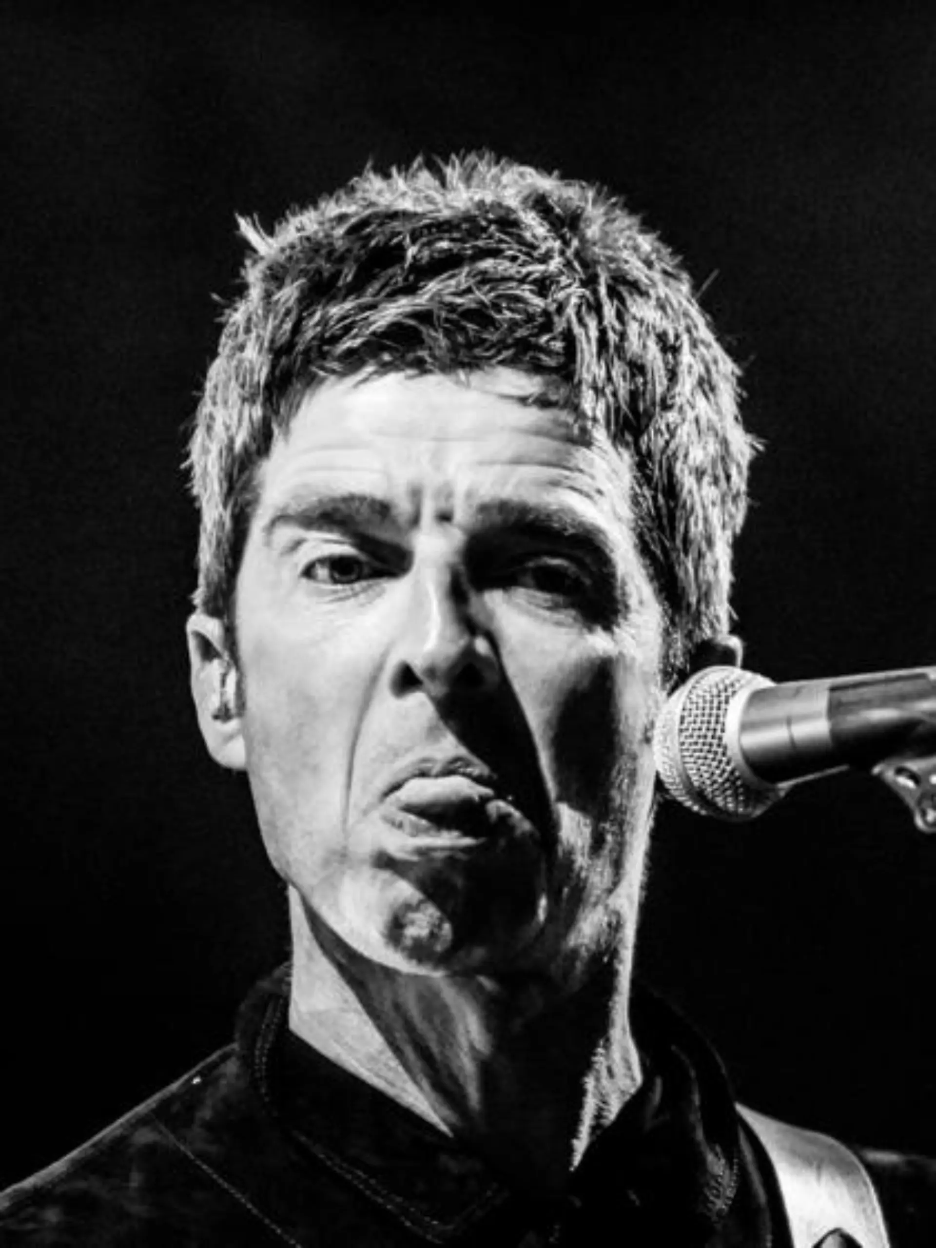 Oasis-Star Noel Gallagher outet sich als Masken-Verweigerer