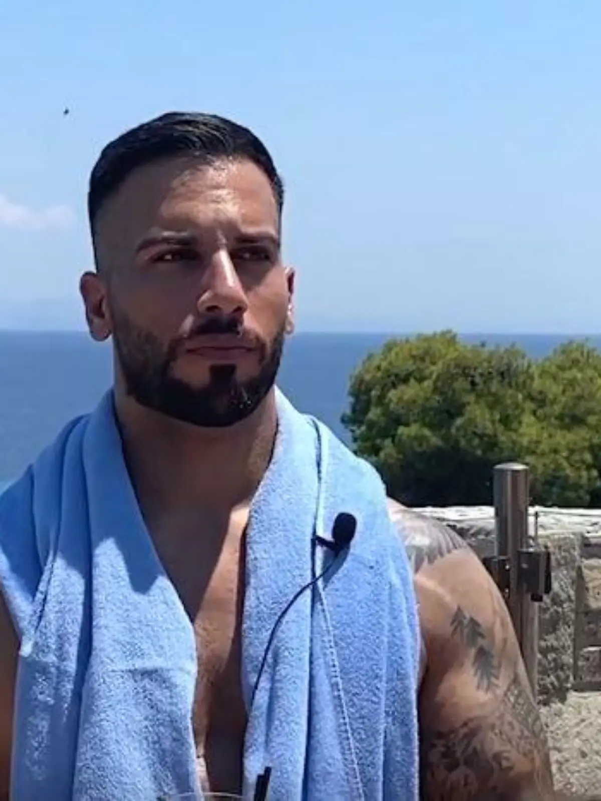 Sex mit der Lehrerin? Ein feuchter Teenie-Traum, der für "Ex on the beach"-Kandidat zur Realität wurde.