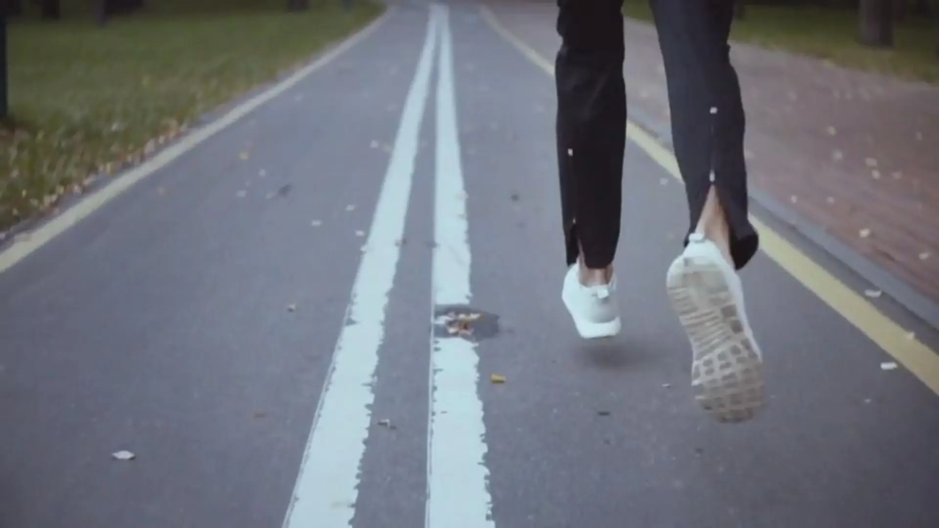Schmerzen beim Joggen vermeiden: So geht's Mit den richtigen Laufschuhen