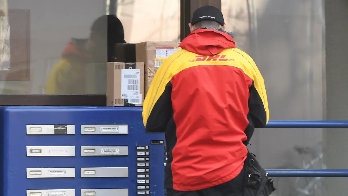 Der DHL-Bote hat niemanden angetroffen? Das ist sowohl für ihn als auch den Empfänger ärgerlich!