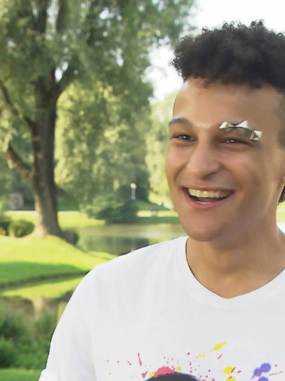 Bild zu: "Jetzt rät Prince Damien mit: Wer steckt hinter Jones-Double?"