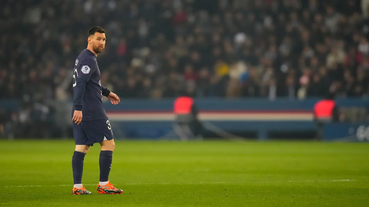 (230403) -- PARIS, April 3, 2023 (action press/Xinhua) -- Lionel Messi of Paris Saint-Germain reacts during a French Ligue 1 football match between Paris Saint Germain (PSG) and Olympic Lyonnais (OL) in Paris, France, April 2, 2023. (Photo by Glenn Gervot/action press/Xinhua) / action press