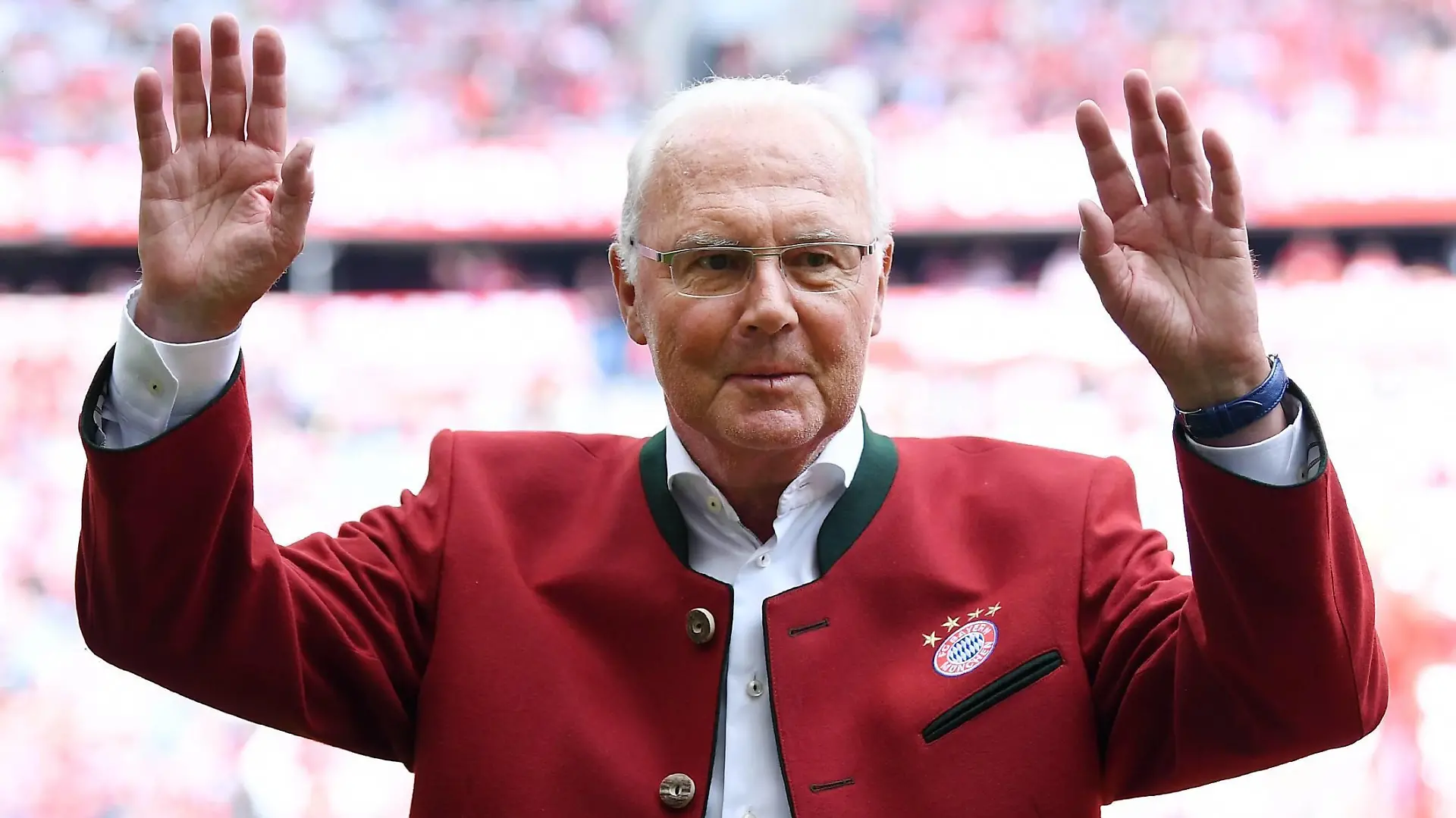 FUSSBALL 1. BUNDESLIGA SAISON 2016/2017 34. SPIELTAG FC Bayern Muenchen - SC Freiburg 20.05.2017 FC Bayern Muenchen Legenden; Franz Beckenbauer PUBLICATIONxNOTxINxAUTxSUIxITA  