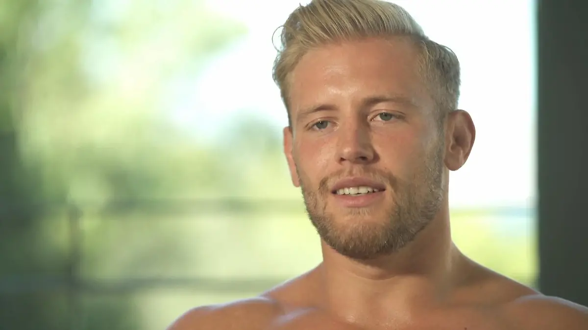 Gerda Lewis' Ex-Freund Melvin Pelzer zieht in die Villa ein Eine neue Granate für die "Love Island"-Girls