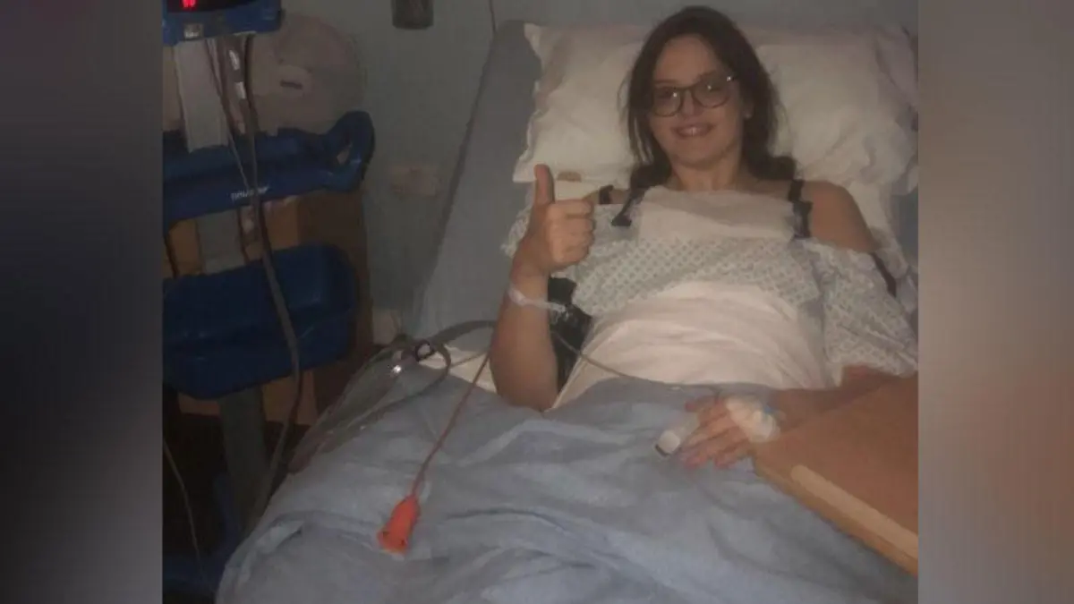 Sheree verbringt einige Zeit im Krankenhaus, bis die Ärzte sicher sind, was mit ihr los ist.