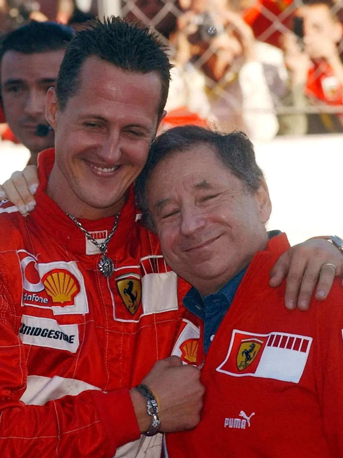 Michael Schumacher (Deutschland, li.) und Teamchef Jean Todt (Frankreich/beide Ferrari) sind ein Herz und eine Seele - PUBLICATIONxNOTxINxCZE  