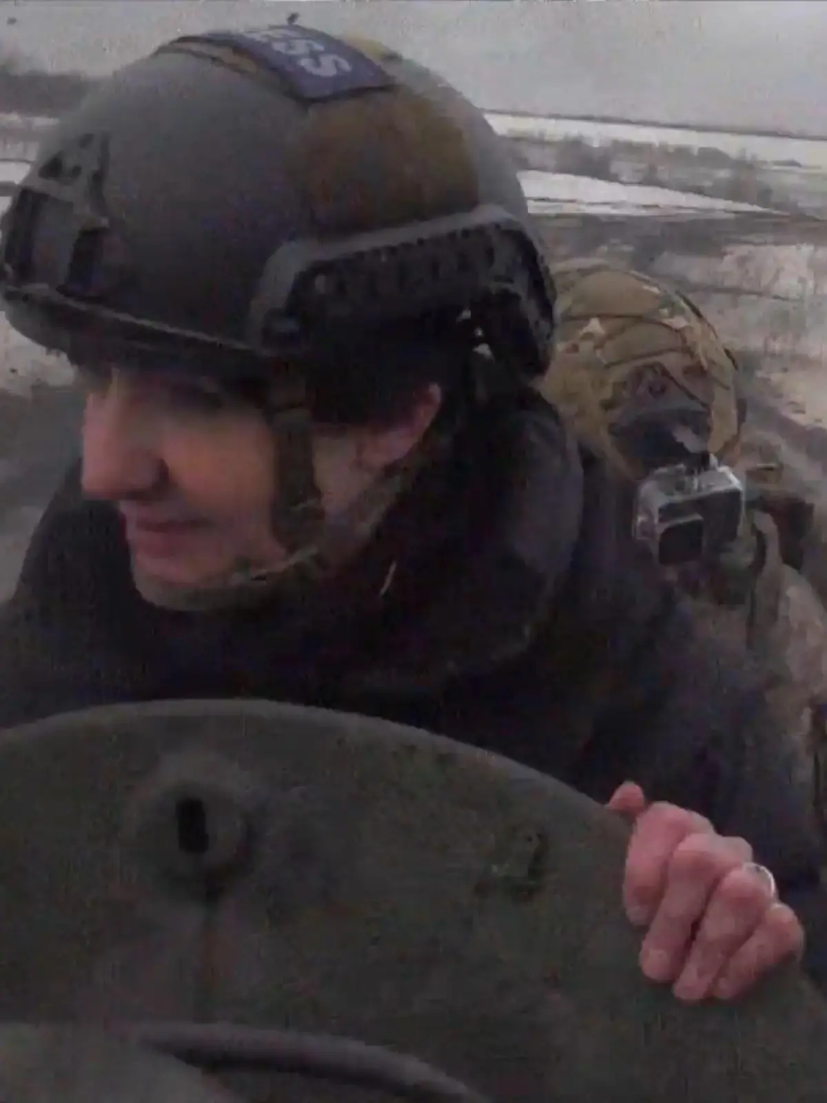 RTL-Reporterin Kavita Sharma hat ukrainische Soldaten an der Kriegsfront nahe Bachmut besucht. Die Situation bleibt angespannt - die Stadt ist ein wichtiges strategisches Ziel der russischen Invasoren. Die ganze Reportage sehen Sie im Video.