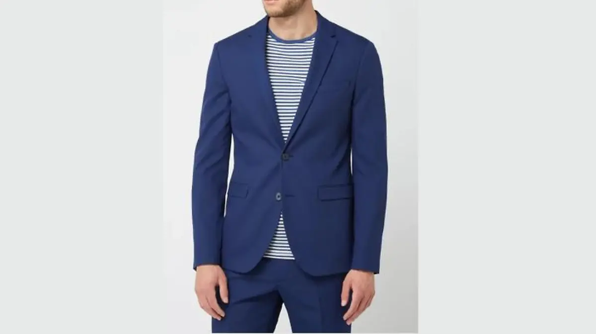 Mode-Hack für breite Schultern.