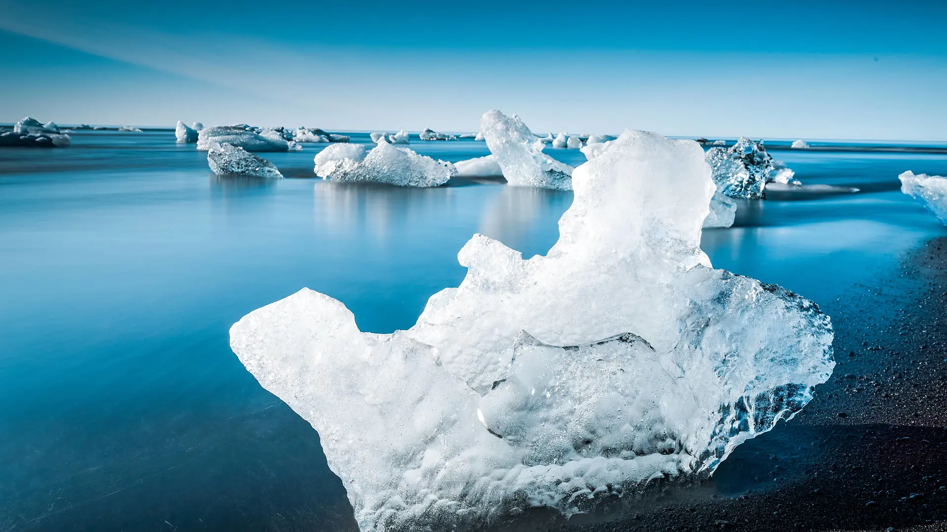 The beautiful Jokulsarlon Glaciar Lagoon Reykjavk, Iceland PUBLICATIONxINxGERxSUIxAUTxONLY CR_ERRE200702F-440058-01
