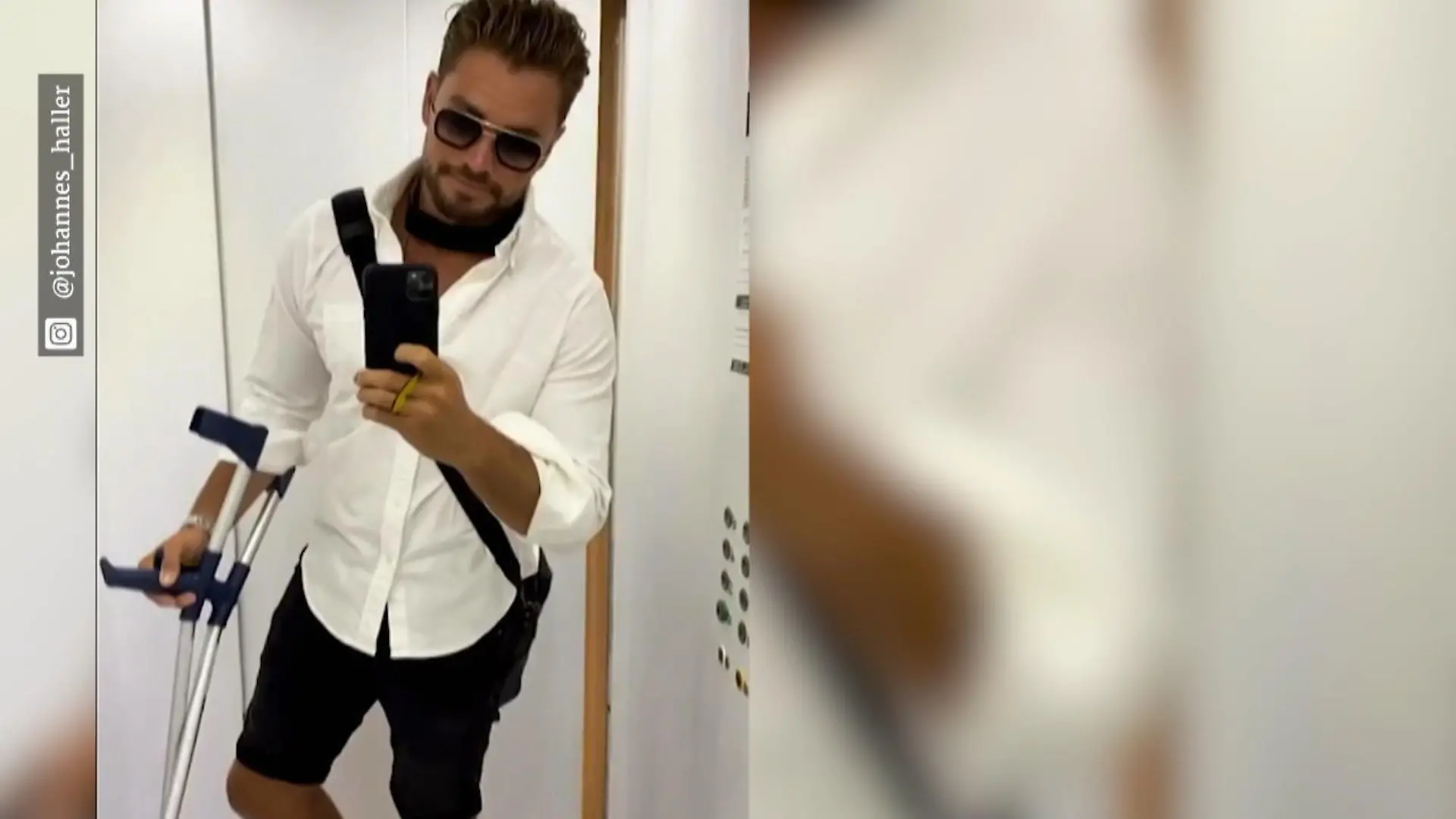 Johannes Haller auf Gehhilfen Bachelorette-Star mit Knochenschaden
