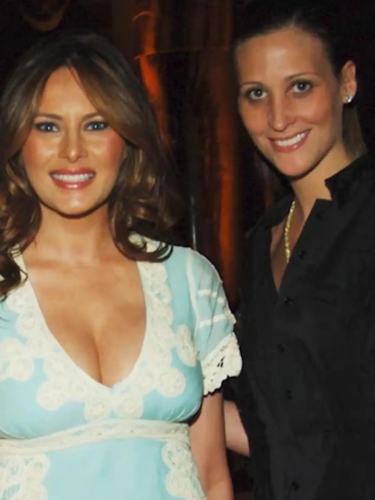 Bild zu: "Ehemalige Vertraute von Melania Trump packt aus"