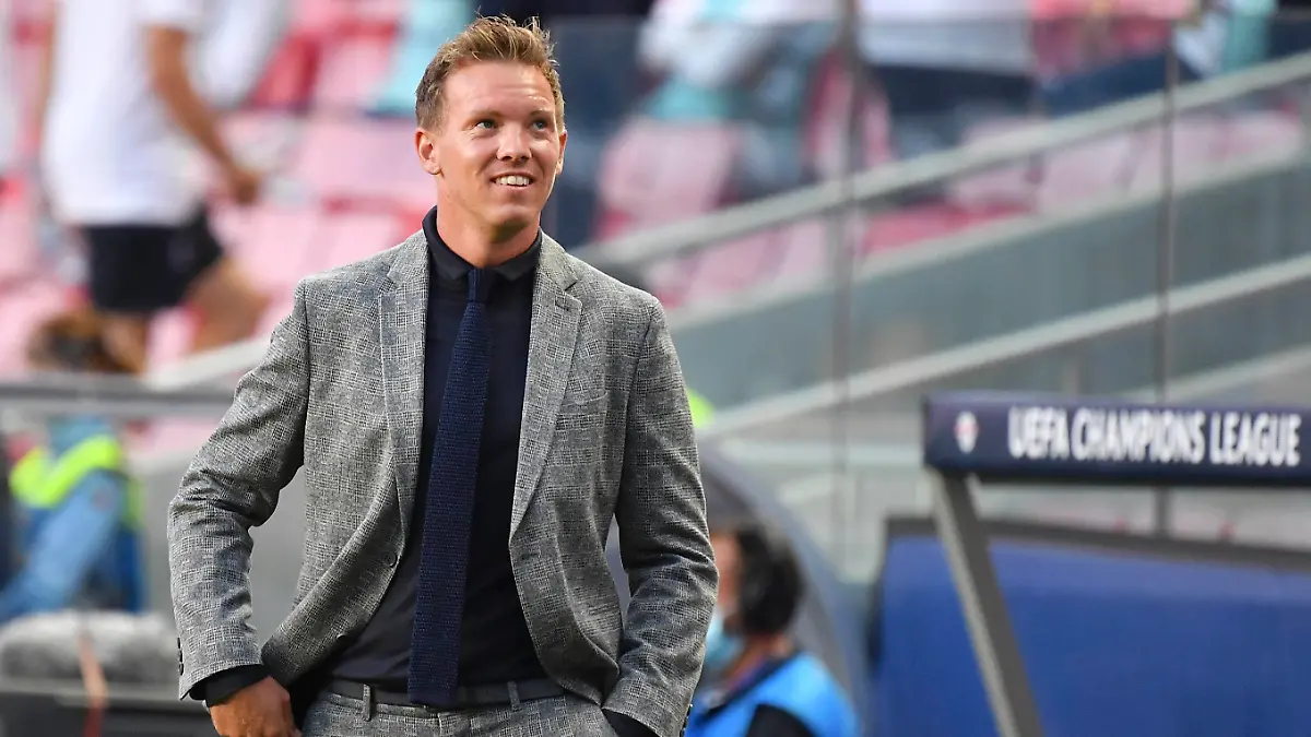  Fussball Champions League/ Halbfinale/ RB Leipzig - Paris St. Germain Trainer Julian NAGELSMANN L. Fussball Champions League, Halbfinale, RB Leipzig L - Paris St. Germain PSG, am 18.08.2020 im Estadio da Luz in Lissabon/ Portugal. FOTO: Frank Hoermann/ SVEN SIMON/ Pool NO use of any use photographs as image sequences and/or quasi-video Editorial Use ONLY National and International News Agencies OUT Lissabon Estadio da Luz Portugal *** Football Champions League semi-final RB Leipzig Paris St Germain Trainer Julian NAGELSMANN L Football Champions League, semi-final, RB Leipzig L Paris St Germain PSG , on 18 08 2020 at the Estadio da Luz in Lisbon Portugal PHOTO Frank Hoermann SVEN SIMON Pool NO use of any use photographs as image sequences and or quasi video Editorial Use ONLY National and International News Agencies OUT Lisbon Estadio da Luz Portugal Poolfoto SVEN SIMON/ Frank Hoermann/ Pool ,EDITORIAL USE ONLY