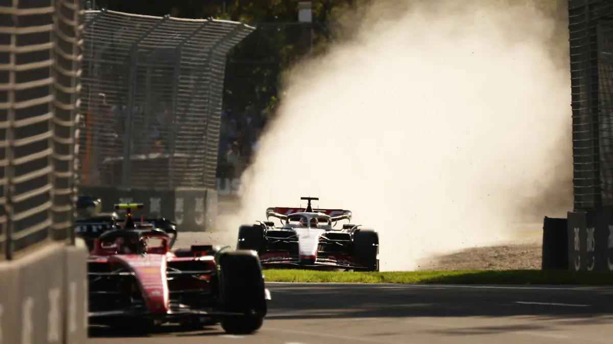 Formula 1 2023: Australian GP MELBOURNE GRAND PRIX CIRCUIT, AUSTRALIA - APRIL 02: Kevin Magnussen, Haas VF-23 leaves the track as he follows Carlos Sainz, Ferrari SF-23 during the Australian GP at Melbourne Grand Prix Circuit on Sunday April 02, 2023 in Melbourne, Australia. Photo by Mark Horsburgh rsburgh PUBLICATIONxINxGERxSUIxAUTxHUNxONLY _153444MH1_5841