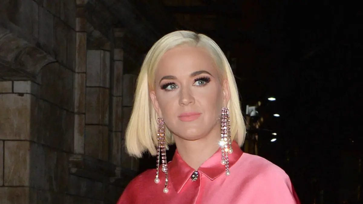  American singer Katy Perry spotted attending & Juliet musical at The Shaftesbury Theatre in London. FEBRUARY 3rd 2020 PUBLICATIONxINxGERxSUIxAUTxHUNxONLY LTNx20330