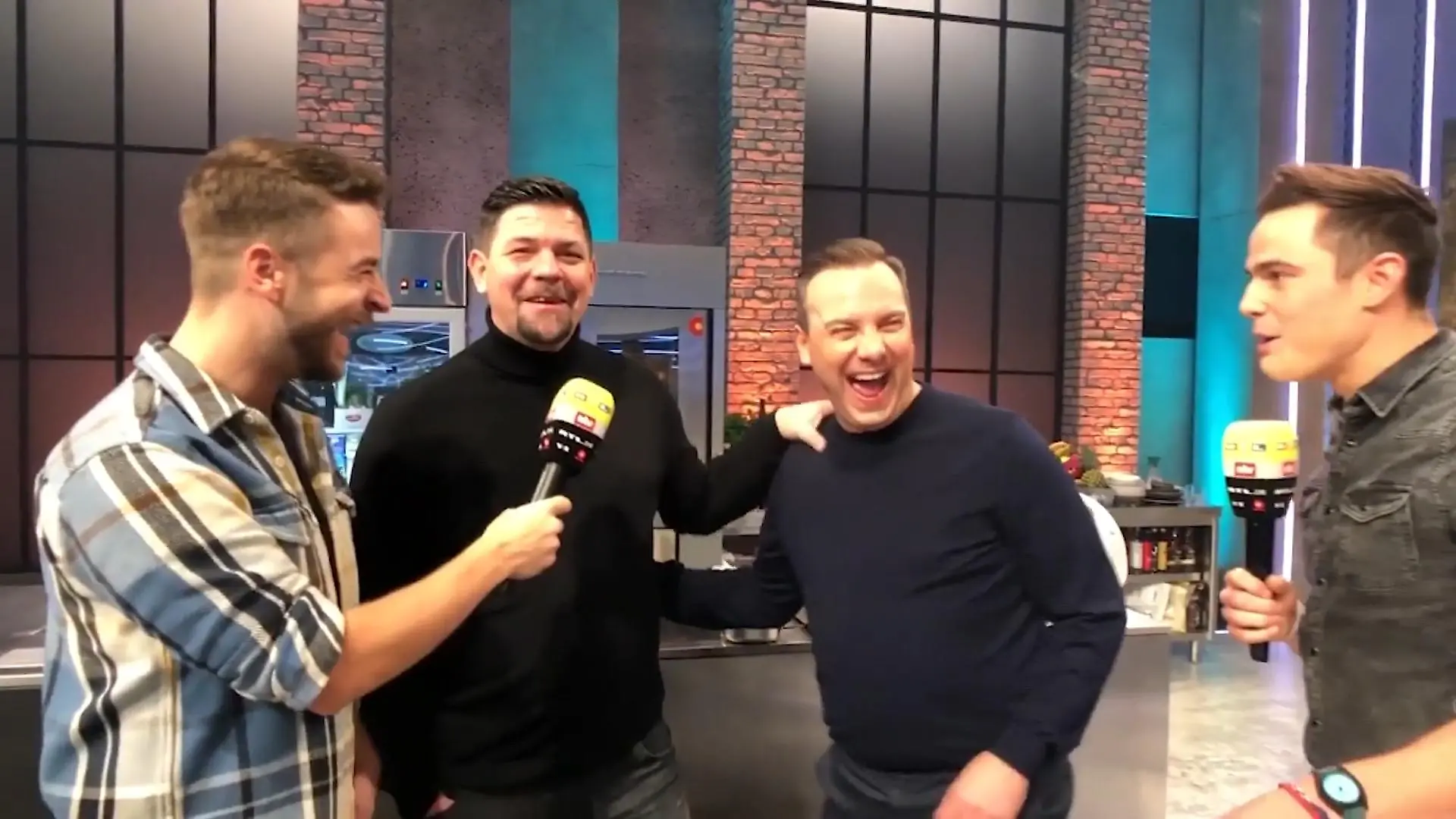 Tim Mälzer: "Tim Raue ist mein Therapeut eigentlich!" Das Freindschafts-Interview vor "ready to beef"