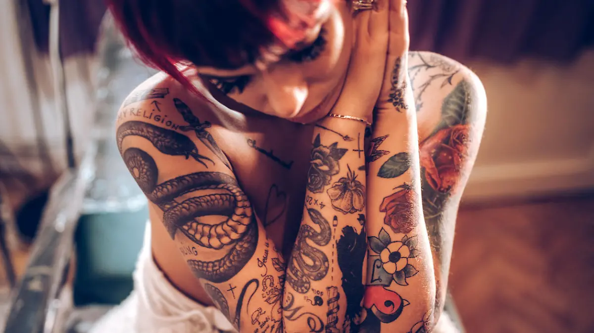 Rotes Tattoo