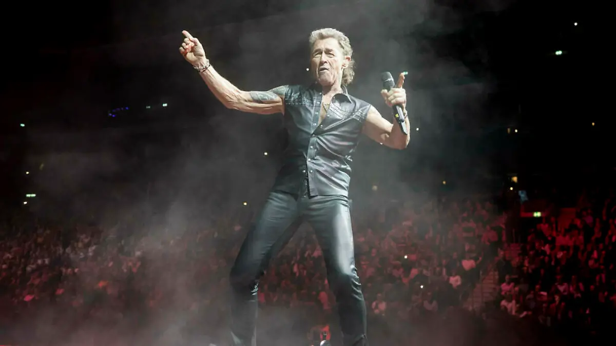 Peter Maffay spielt "Back to Live"-Konzert in Berlin