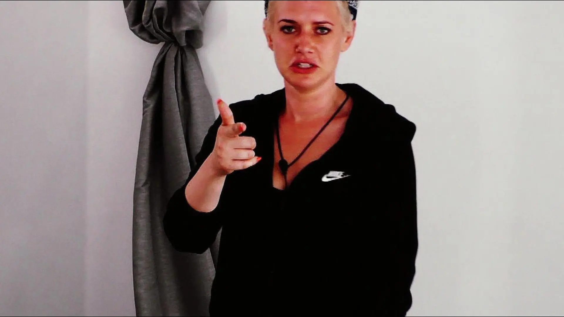 Sarah Knappik rappt vor Wut Like Me - I'm Famous