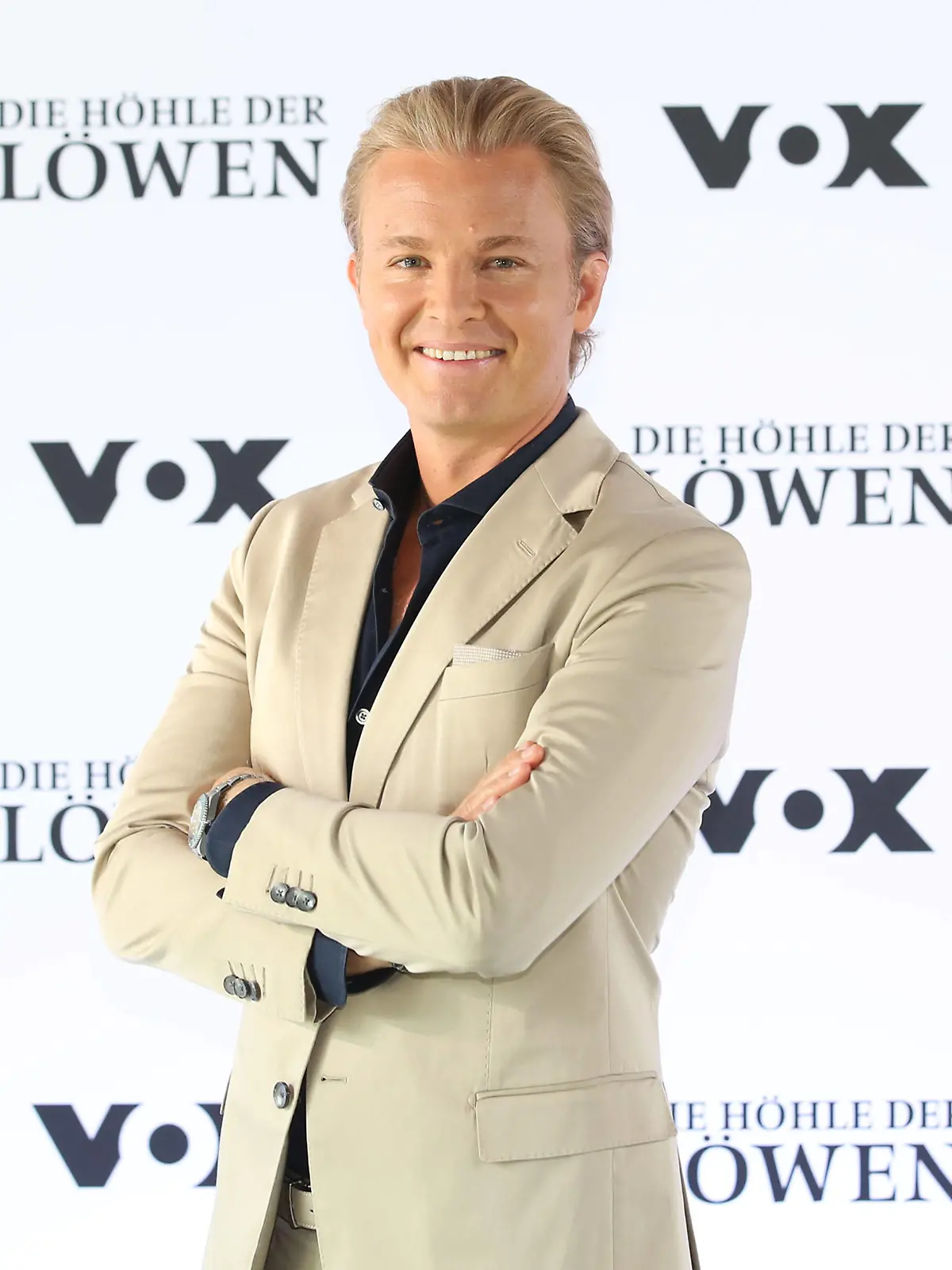 Nico Rosberg beim Pressetermin zur 8. Staffel von Die Höhle der Löwen ab 31.08.2020 um 20.15 Uhr bei Vox am 18.08.2020 in Köln Die Hoehle der Loewen Vox Kick Off Pressetermin zur 8. Staffel am 18.08.2020 in Köln *** Nico Rosberg at the press event for the 8 season of Die Höhle der Löween from 31 08 2020 at 8.15 pm at Vox on 18 08 2020 in Cologne Die Höhle der Loewen Vox Kick Off Press event for the 8 season on 18 08 2020 in Cologne PUBLICATIONxINxGERxSUIxAUTxONLY