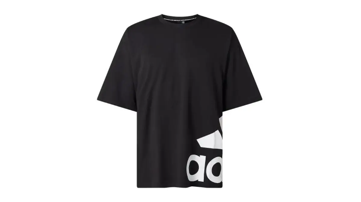 Oversized T-Shirt von Adidas.
