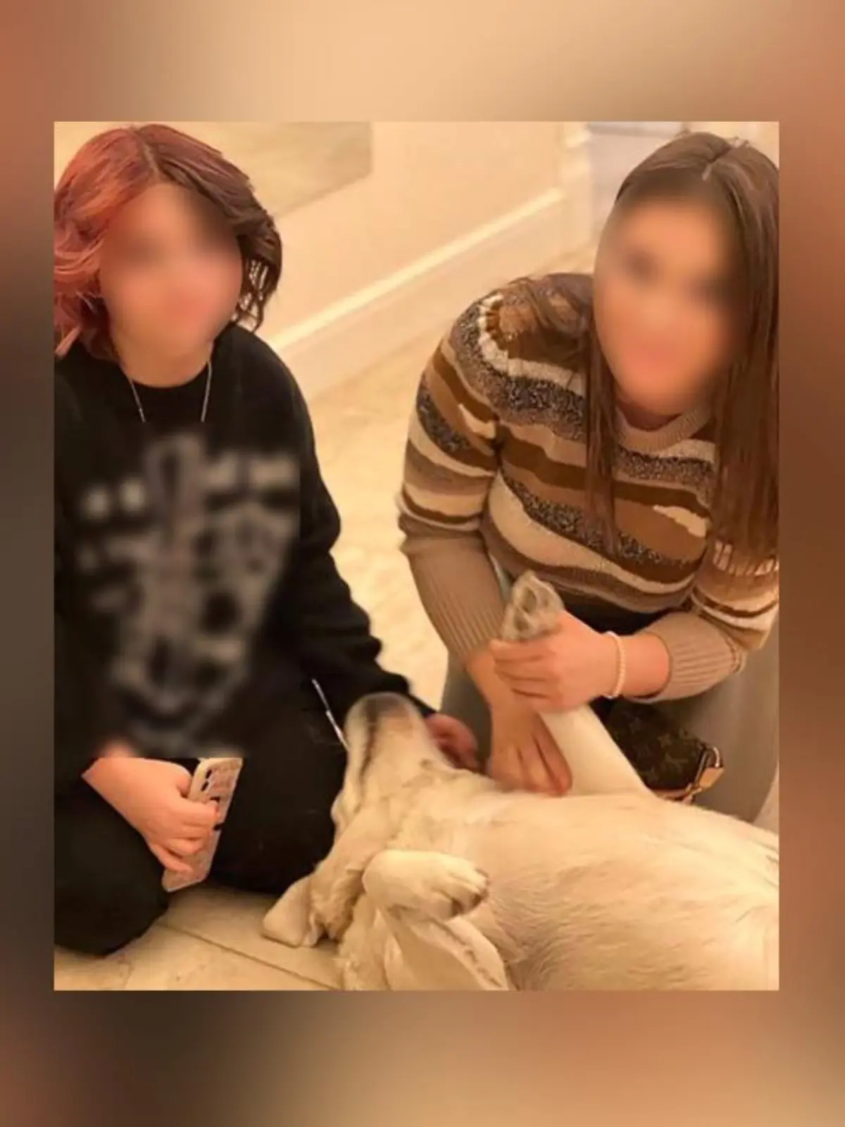 Russland: Die getötete Anastasia M. und ihre Tochter (13), de mutmaßliche Mord-Anstifterin, auf einem Foto