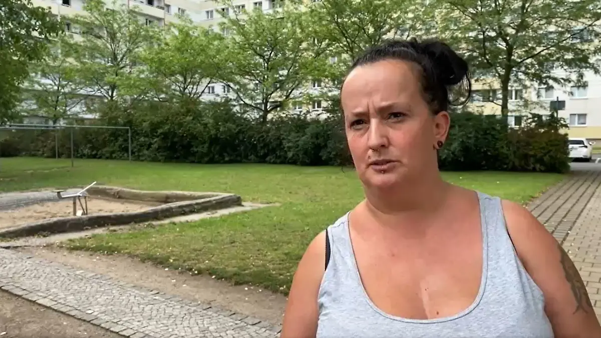 Augenzeugin Christin R. versucht, den Sechsjährigen wiederzubeleben, doch die Unfallfahrer hielten sie davon ab, erzählte sie.