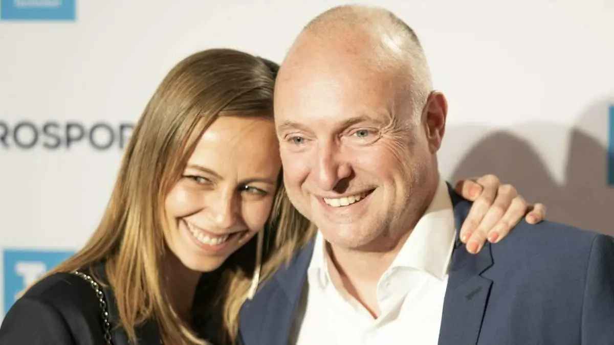 Sportmoderator Frank Buschmann ist unter der Haube