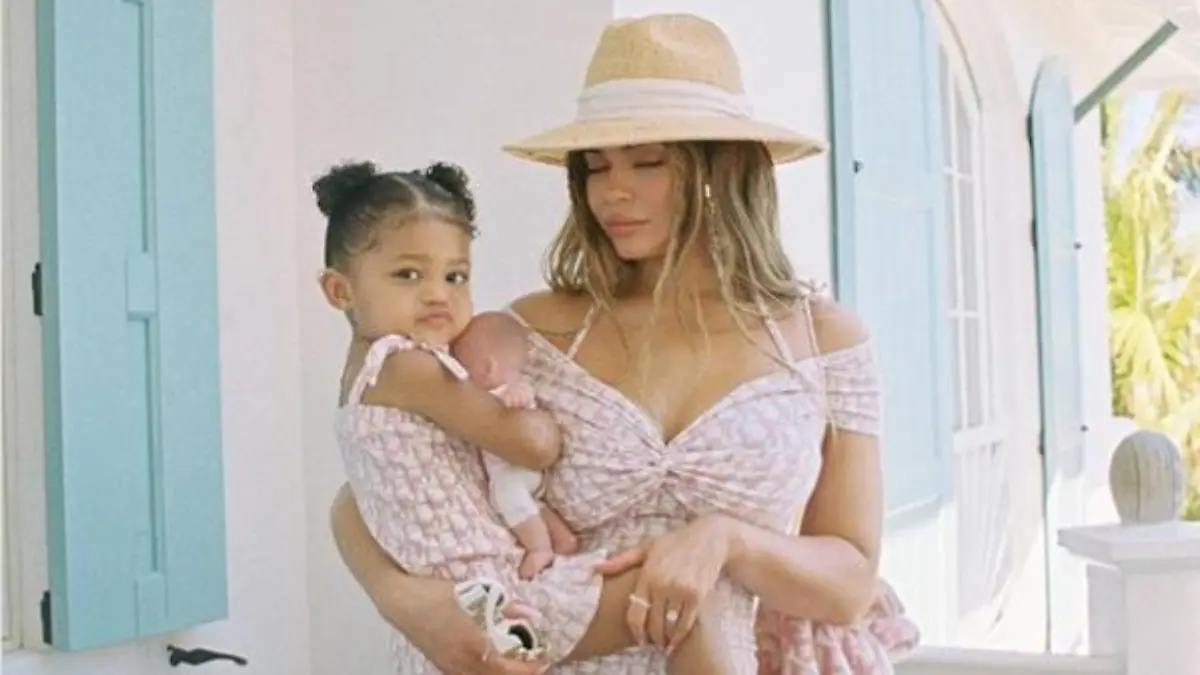 Partnerlook von Kylie Jenner mit ihrer kleinen Tochter.