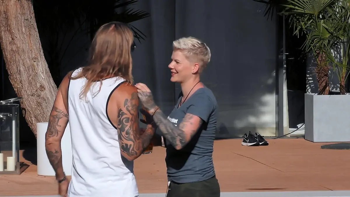 Melanie Müller & Don Francis lästern über Sarah K. ab "Like Me - I'm Famous"