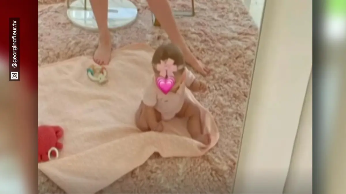 Georgina Fleurs Tochter sorgt für Chaos! "Baby G" kann schon alleine stehen