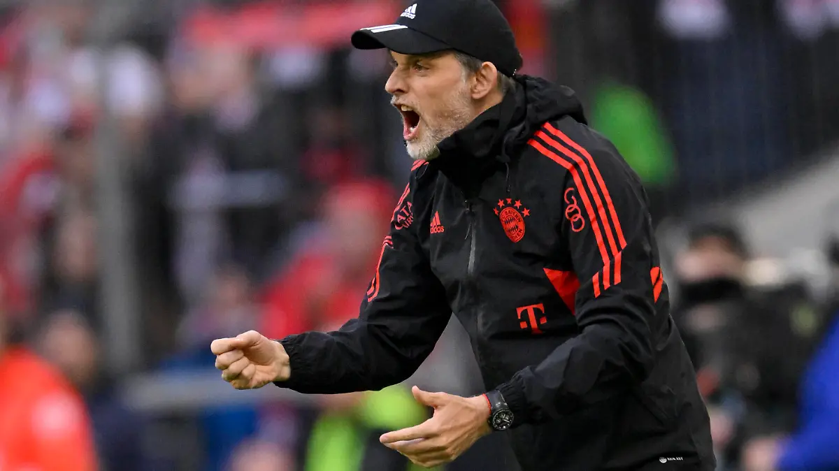 Trainer Coach Thomas Tuchel FC Bayern Muenchen FCB Gestik Geste am Spielfeldrand FC Bayern Muenchen FCB vs Borussia Dortmund 09 BVB 01.04.2023 DFL REGULATIONS PROHIBIT ANY USE OF PHOTOGRAPHS AS IMAGE SEQUENCES AND/OR QUASI-VIDEO FC Bayern Muenchen FCB vs Borussia Dortmund 09 BVB *** Coach Coach Thomas Tuchel FC Bayern Muenchen FCB Gesture Gesture on the sidelines FC Bayern Muenchen FCB vs Borussia Dortmund 09 BVB 01 04 2023 DFL REGULATES PROHIBIT ANY USE OF PHOTOGRAPHS AS IMAGE SEQUENCES AND OR QUASI VIDEO FC Bayern Muenchen FCB vs Borussia Dortmund 09 BVB