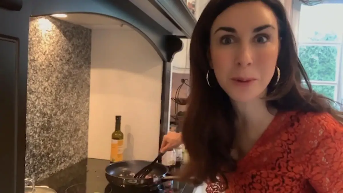 Judith Williams kocht ein Lachs-Gericht Die Löwin zeigt ihre Lieblingsspeise