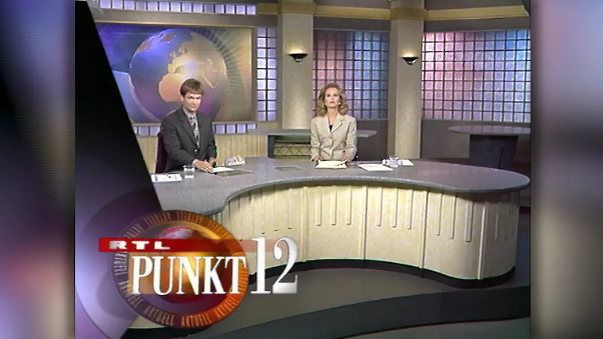 Katja Burkard bei ihrer ersten Moderation bei "Punkt 12".