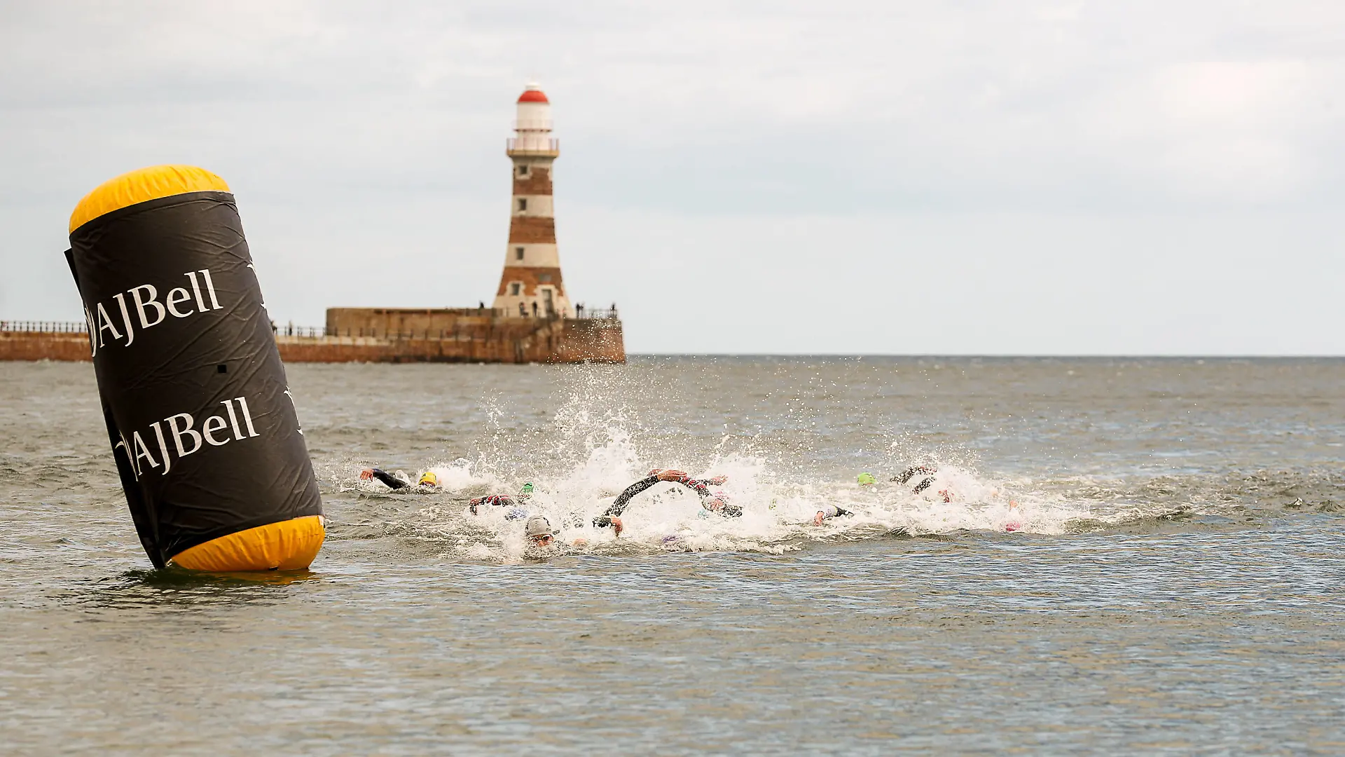 AJ Bell World Triathlon Championship Series - Sunderland - Elite Mixed Relay Triathletes compete during AJ Bell World Triathlon Championship Series - Sunderland - Elite Mixed Relay at Sunderland, England, 30th July 2023 Photo by Dan Cooke/DC PIX Sunderland Roker England Copyright: xDanxCooke/DCxPIXx C43I3566
