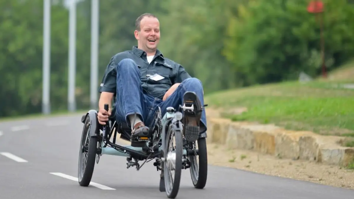 Gunnar van der Pütten auf seinem Trike.
