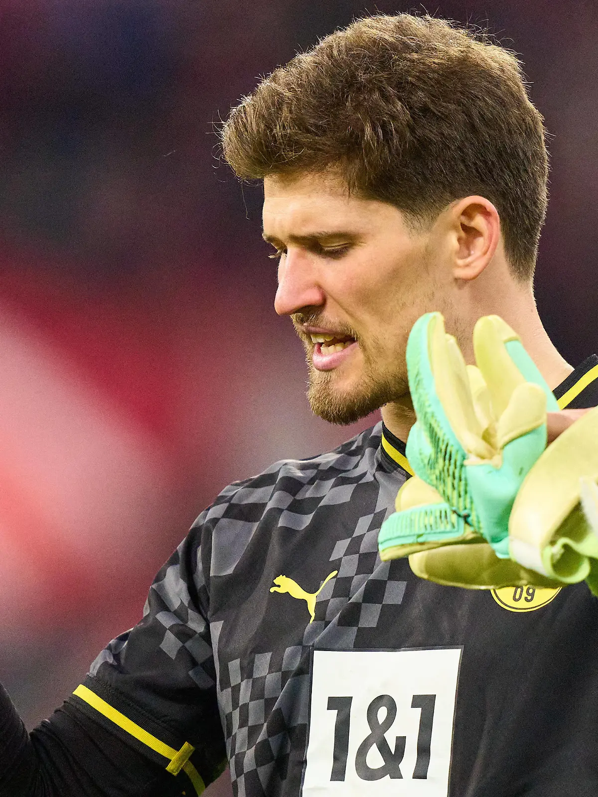 Gregor KOBEL, goalkeeper BVB Nr. 1, sad in the match FC BAYERN MUENCHEN - BORUSSIA DORTMUND 1.German Football League on Apr 01, 2023 in Munich, Germany. Season 2022/2023, matchday 26, 1.Bundesliga, FCB, BVB, München, 26.Spieltag.