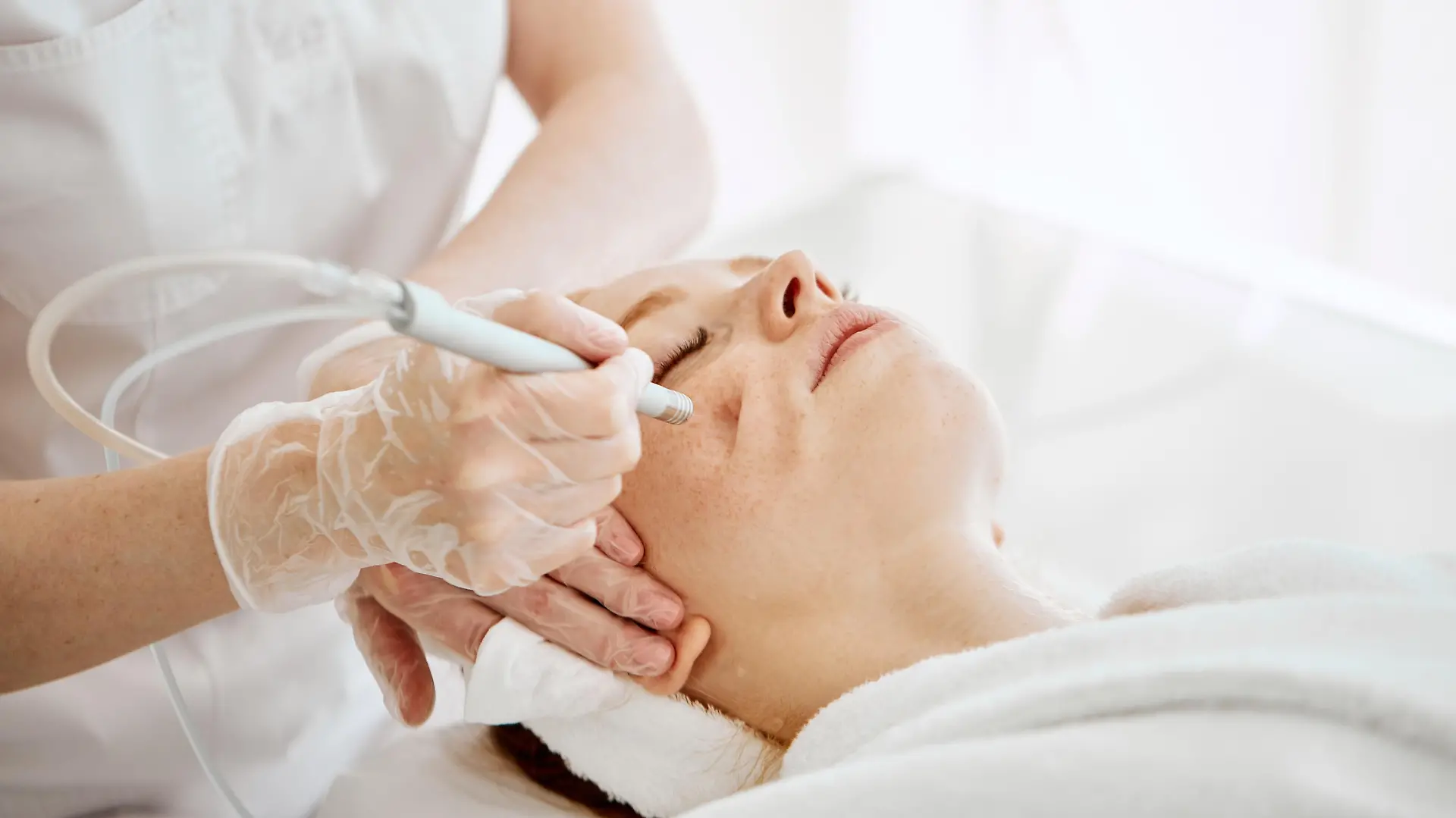 JetPeel, ein neuer Beauty-Trend mit Schallgeschwindigkeit